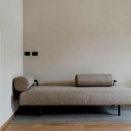 Parco Reala // Rural - Luxury - Rooms Corneliano d'Alba Phòng bức ảnh