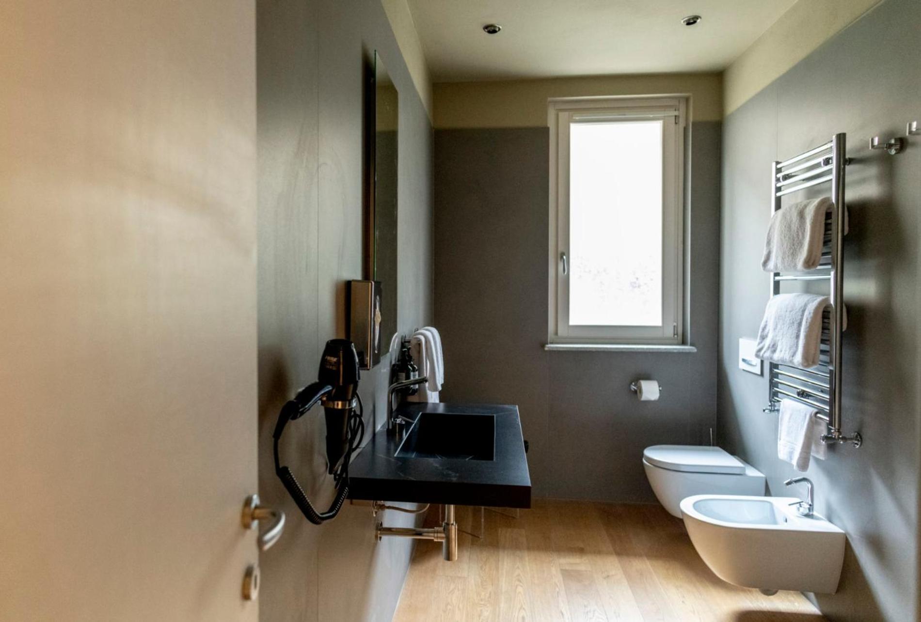 Parco Reala // Rural - Luxury - Rooms Corneliano d'Alba Phòng bức ảnh